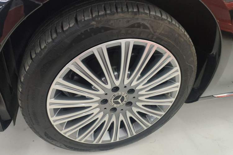 Used Mercedes-Benz E-Class 2021 E 300 L Stylish Model