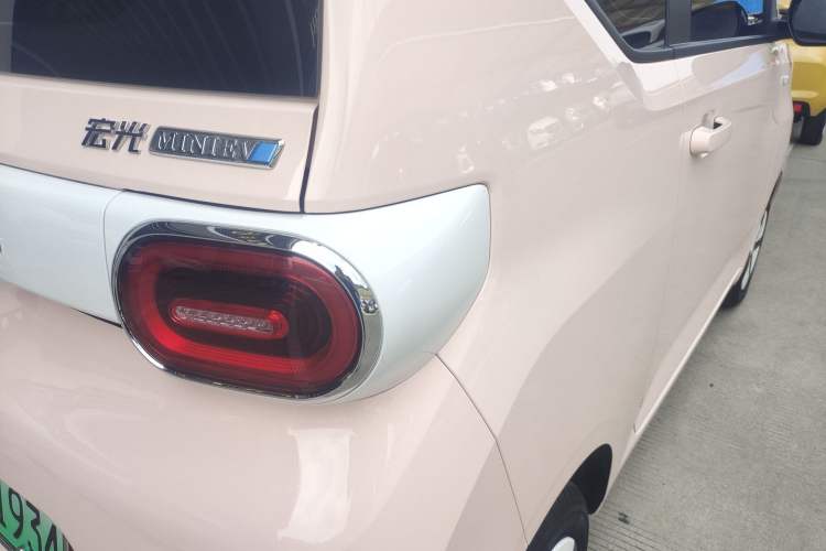 Used Wuling Hongguang MINIEV 2024 3rd Generation 215km Advanced Version