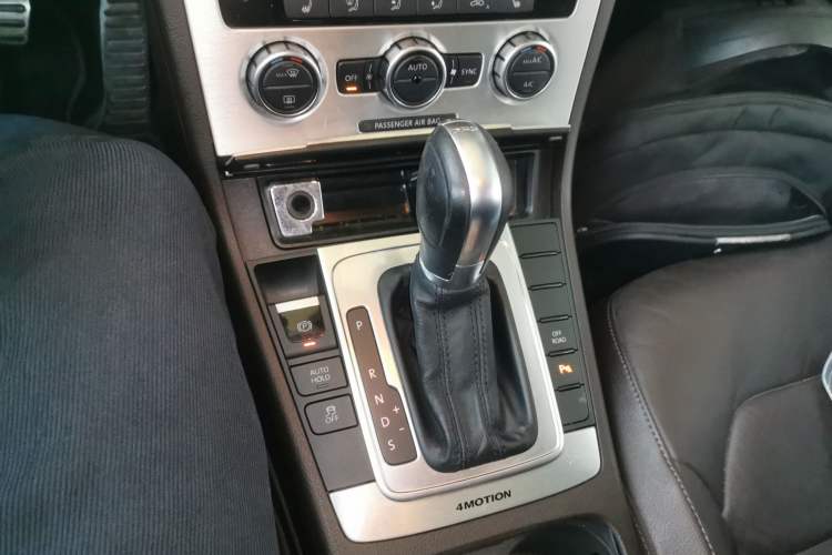 Used Volkswagen Magotan 2012 Travel Edition 2.0 TSI 4x4 Comfort Version
