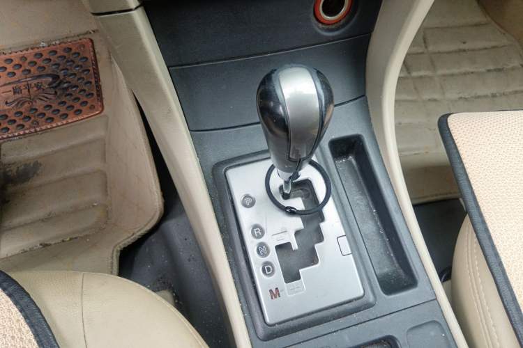 Used Mazda 3 2010 1.6L Automatic Classic Elite Edition Gear Lever