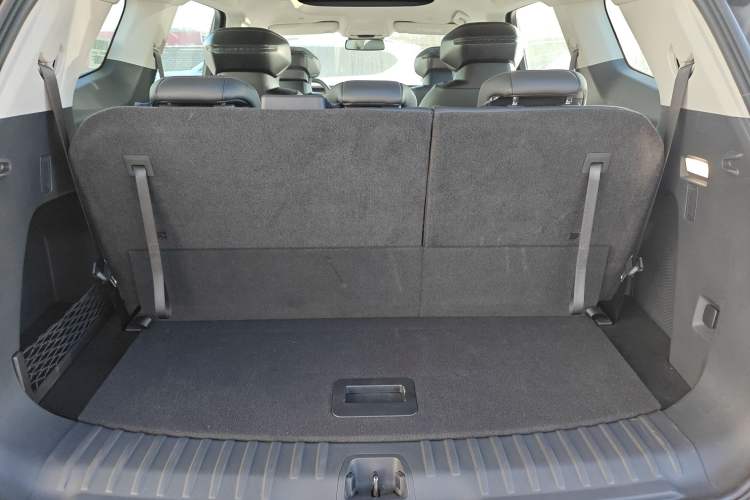 Used Ford Edge 2025 Ford Explorer L 2.0T EcoBoost E-Hybrid Four-Wheel-Drive 7-Seater Supreme Model