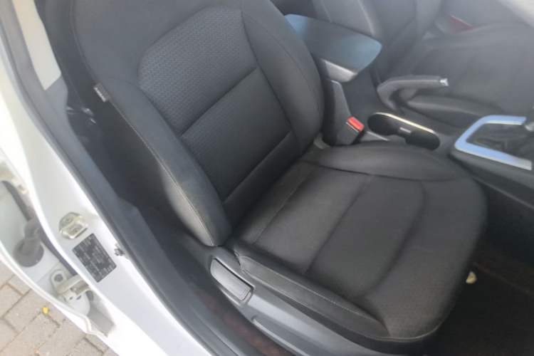 Used Hyundai Elantra (6th Generation / Lingdong) 2016 1.6L Automatic ZhiXuan – Elite Version