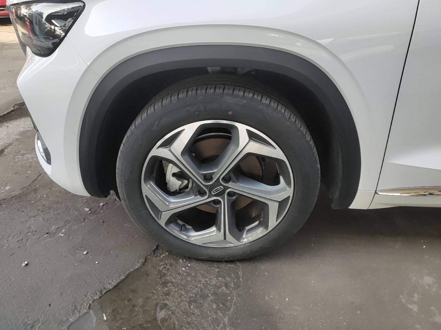 Geely Auto Monjaro L 2024 2.0TD DCT EVO Two-Wheel Drive Prestige Version — снимка 10