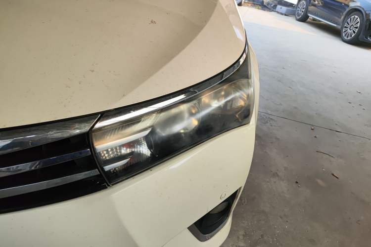 Used Toyota Corolla 2014 1.6L CVT GL-i Left Front Headlight