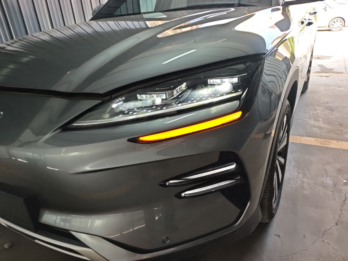 BYD Song PLUS New Energy 2024 Honor Edition EV 520km Luxury Model — снимка 8