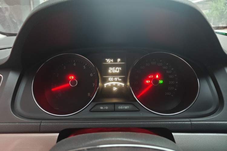 Used Volkswagen Lavida 2017 1.6L Automatic Comfort Edition
