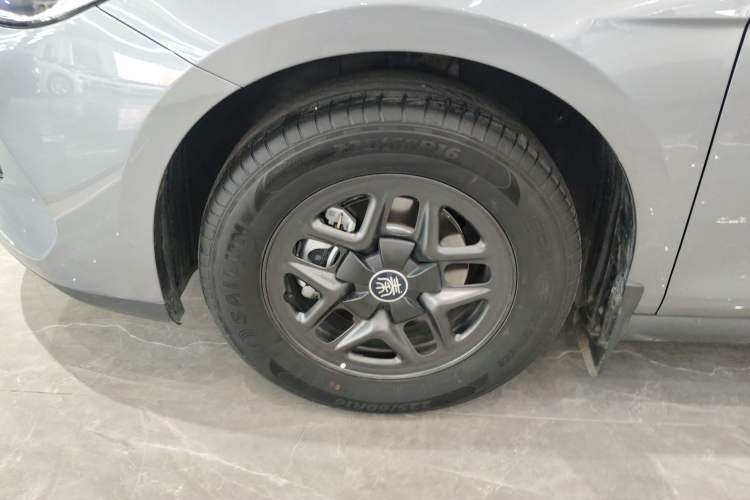 Used BYD Qin PLUS  Left Front Wheel Hub