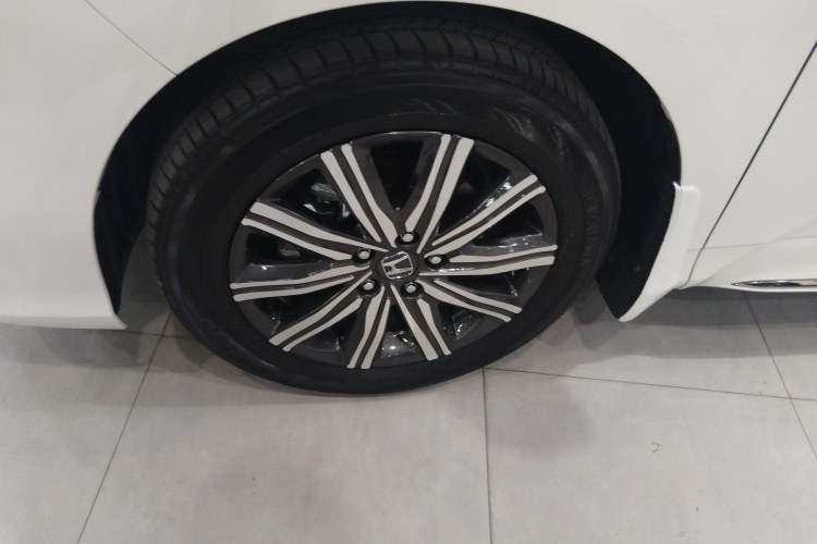 Used Honda Odyssey 2024 2.0L eHEV Sharp & Enjoy Edition