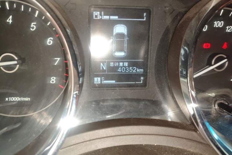 Used Baojun 730 2016 1.8L iAMT Luxury Model 7 Seats