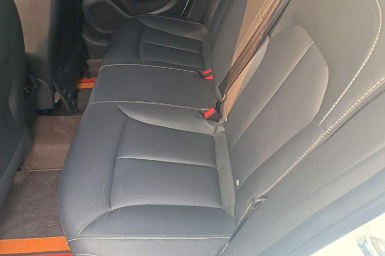 Used Roewe i6 New Energy 2017 45T Hybrid Connect & Smart Enjoyment Edition