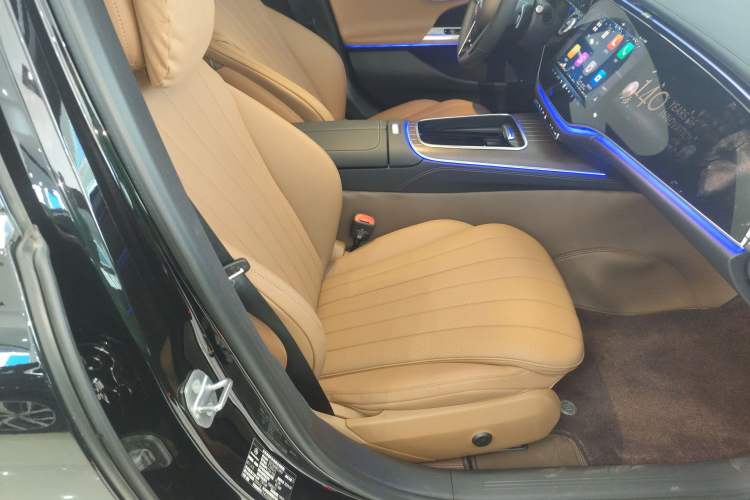 Used Mercedes-Benz E-Class New Energy 2024 E 350 e L Plug-in Hybrid Sedan