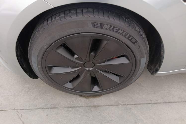 Used Tesla Model 3 2023 Rear-Wheel-Drive Version