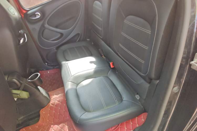 Used smart forfour 2016 0.9T 66 kW Pioneer Edition Left Rear Seat