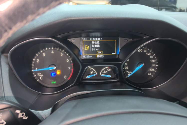 Used Ford Focus 2018 Sedan Classic EcoBoost 180 Automatic Elite Model
