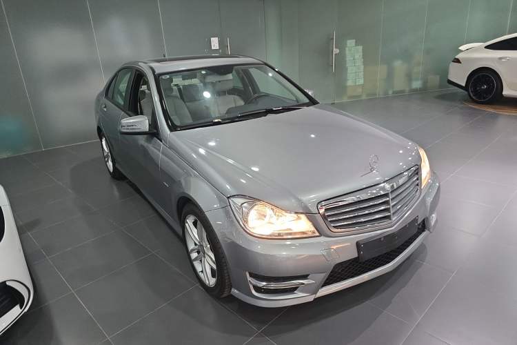 Used Mercedes-Benz C-Class 2013 C 180 Classic Grand Edition
