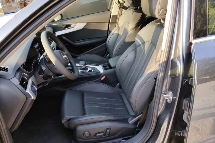 Used Audi A4L 2020 40 TFSI Luxury Dynamic Model