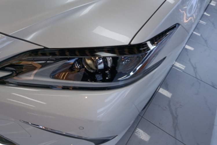 Used Lexus ES 2020 200 Excellence Edition
