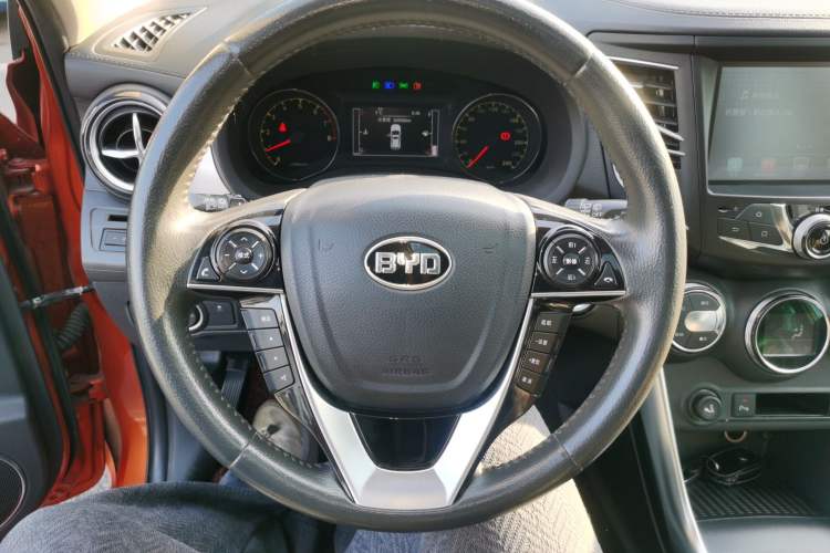 Used BYD Song 2016 1.5TI Manual Luxury Model
