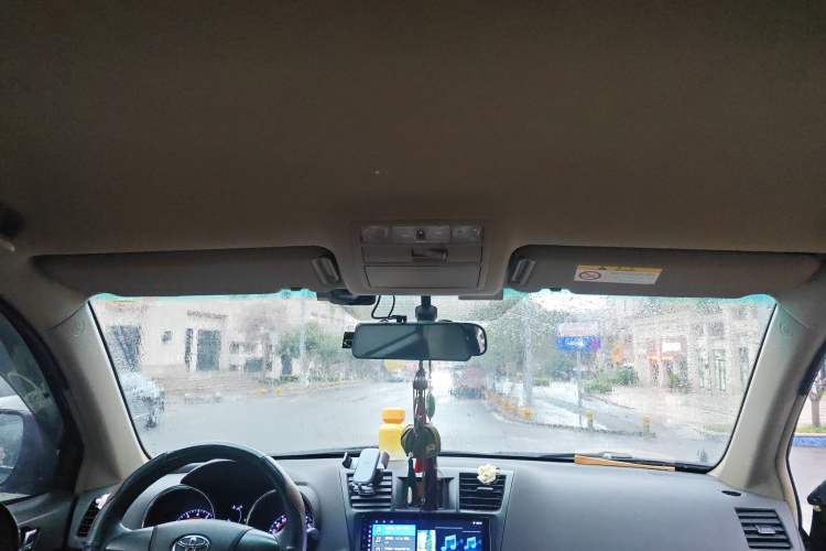 Used Toyota Highlander 2013 2.7L Two-Wheel Drive 5-Seater Purple Gold Edition
