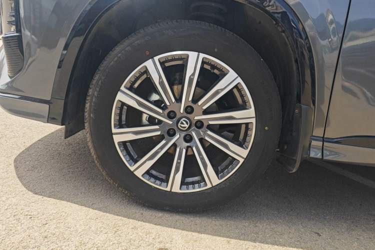 Used CHANGAN CS75 PLUS 2024 3rd Generation Champion Edition 1.5T Intelligent Drive Dynamic Model