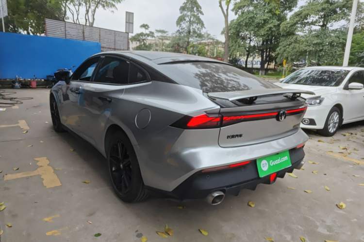 Used CHANGAN UNI-V 2022 1.5T Prestige Version Exterior 2