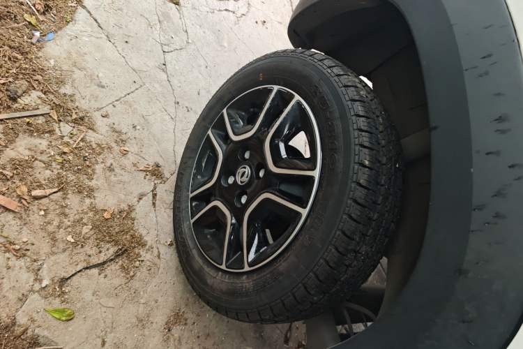 Used Dongfeng NAMMI EX1 2022 Revised PRO Enjoyment Version Right Rear Wheel Hub