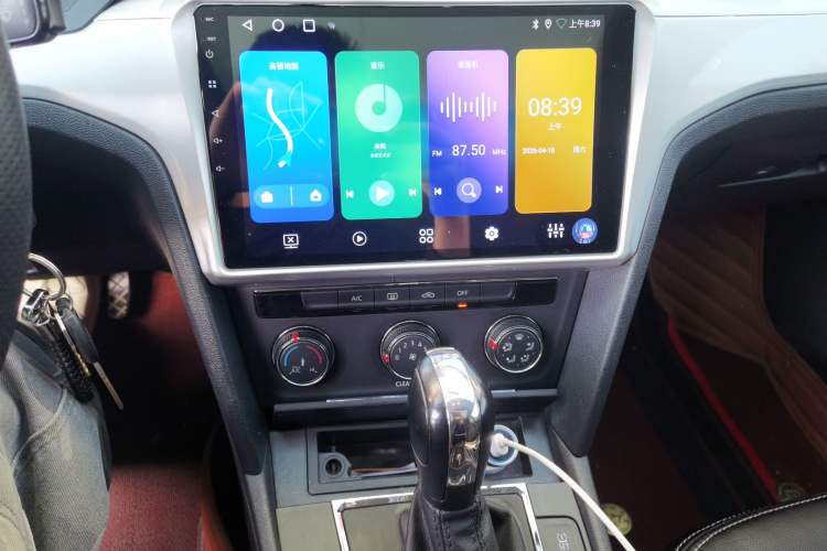 Used Volkswagen Lamando 2017 230TSI DSG Fashion Edition
