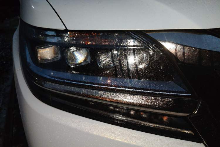 Used Honda Elysion 2019 2.0L Hybrid Luxury Edition
