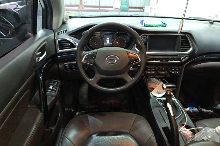 Used GAC Trumpchi GS4 2015 200T G-DCT Luxury Edition Steering Wheel