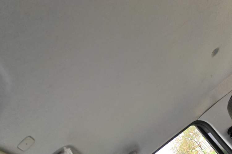 Used Chery QQ Ice Cream 2022 170km Sundae Phosphate Lithium-Ion
