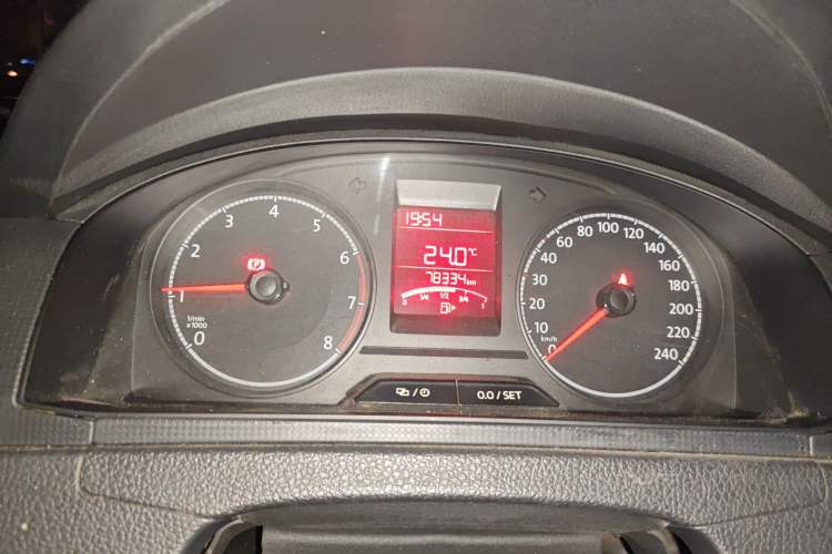 Used Volkswagen Santana 2016 1.6L Manual Fashion Edition