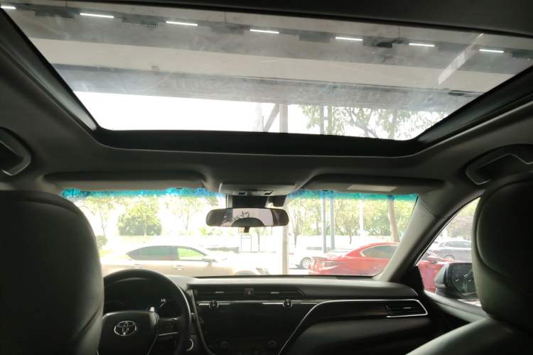 Used Toyota Camry 2019 2.5G Luxury Edition China VI Standard Headliner