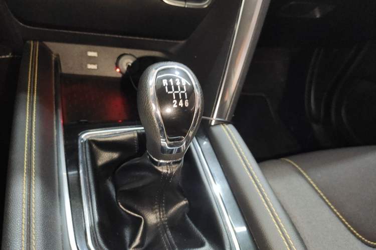 Used BAIC Beijing X3 2021 1.5T Manual Glory Edition
