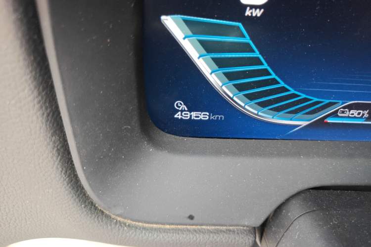 Used BYD Tang New Energy 2018 DM 2.0T All-Wheel Drive Smart Connect Genesis Edition 7 Seats China V Emission Standard