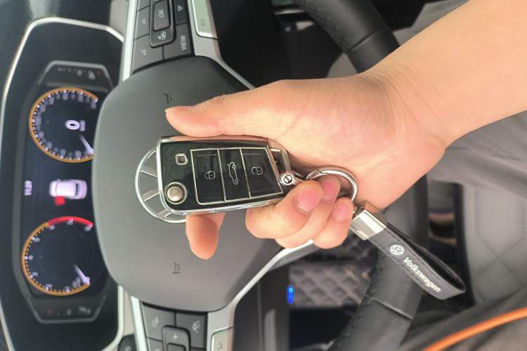 Used Volkswagen Tayron 2024 330TSI Two-Wheel Drive Luxury Plus Advanced Version Vehicle Key