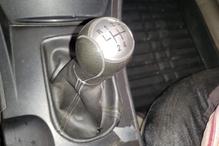 Used Bestune B50 2012 1.6L Manual Limited Edition Gear Lever