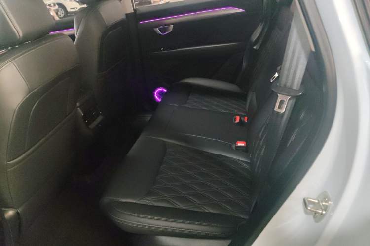 Used Wuling Asta 2022 2.0L DHT Electric-Speed Version