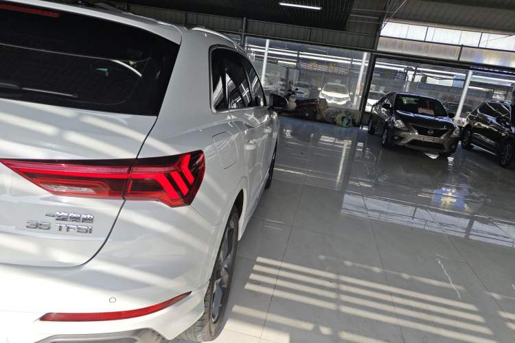 Used Audi Q3 2019 35 TFSI Fashion Dynamic Model