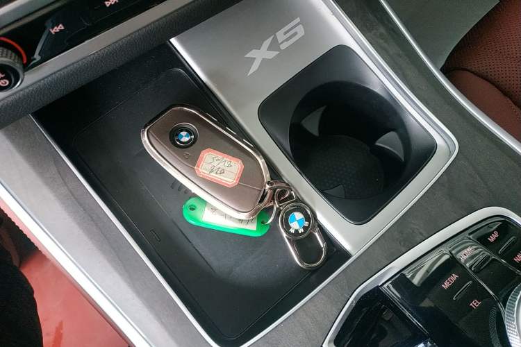 Used BMW X5 2023 xDrive 30Li Luxury M Sport Package
