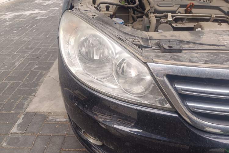 Used Volkswagen Lavida 2011 1.4 TSI DSG Prestige Edition Right Front Headlight