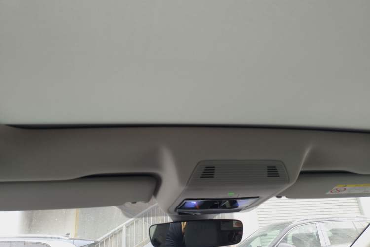 Used Volkswagen ID.6 CROZZ 2022 Long-Range PRO Edition Headliner