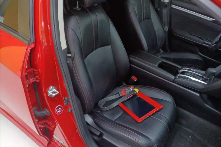 Used Honda Civic 2019 220TURBO CVT Dynamic Edition China VI Right Front Seat