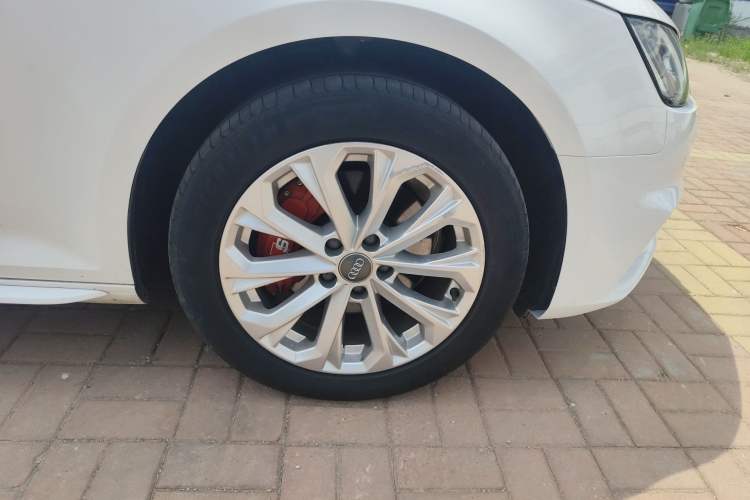 Used Audi A4L 2019 40 TFSI Ambition China VI