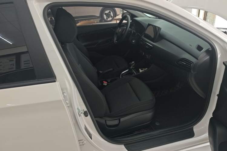 Used Hyundai Celesta 2020 1.6L Automatic GL Enjoyable Edition
