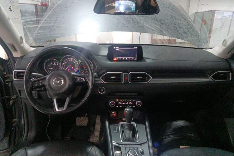 Used Mazda CX-5 2021 2.0L Automatic Two-Wheel Drive Smart Version
