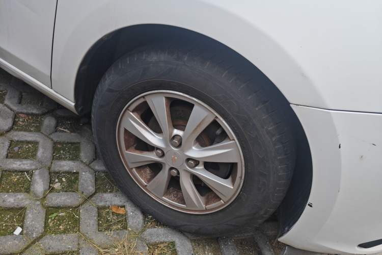 Used Chevrolet Sail 2016 Sail 3 1.3L Manual Comfort Sunroof Edition Right Front Wheel Hub