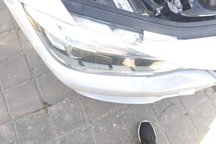 Used BMW 3 Series 2017 320Li Fashion Model Right Front Headlight