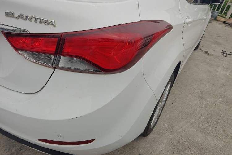 Used Hyundai Elantra (5th Generation / Langdong) 2016 1.6L Automatic Smart Version Exterior 3