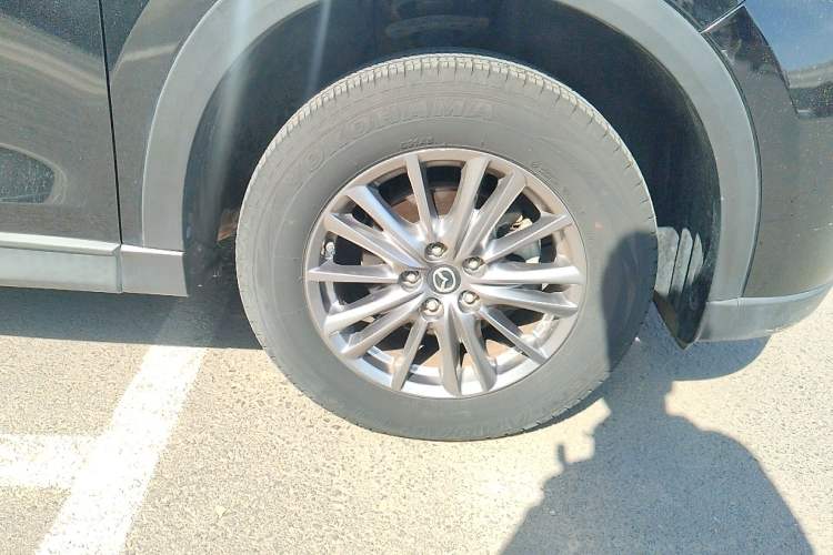 Used Mazda CX-5 2017 2.0L Automatic 2WD ZhiShang Trim China V Standard Right Front Wheel Hub