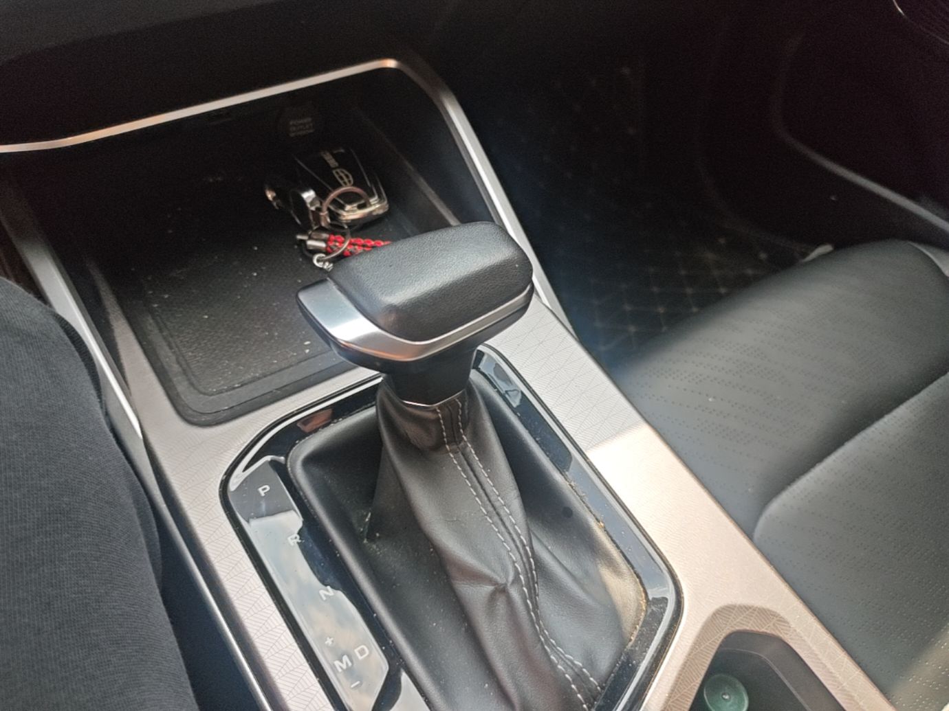 Geely Auto Emgrand 2022 4th Generation 1.5L CVT Luxury Model - Premium — снимка 16